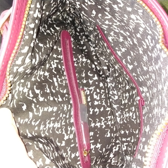 Guess women's deep burgundy wristlet bag - Picture 14 of 17